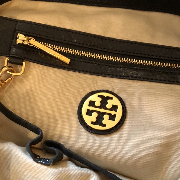 Tory Burch large black leather tote w/ dust bag - Picture 7 of 16